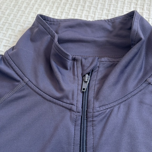 Champion recycled poly jacket in mauve, size XL. - Picture 2 of 7